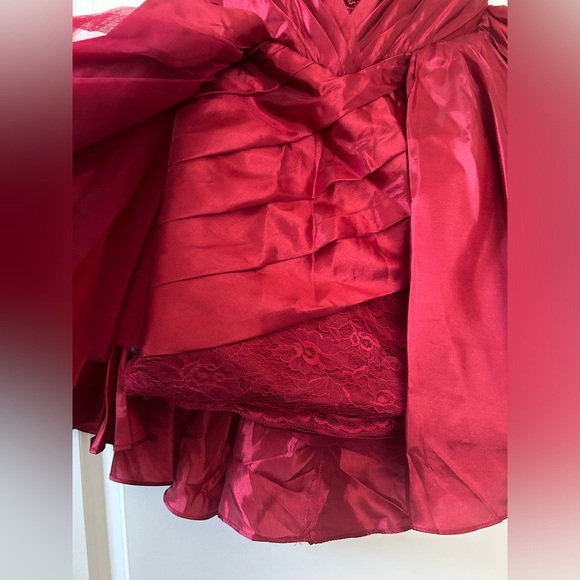 Burgundy Strapless Dress with Lace Appliqué - Picture 5 of 10